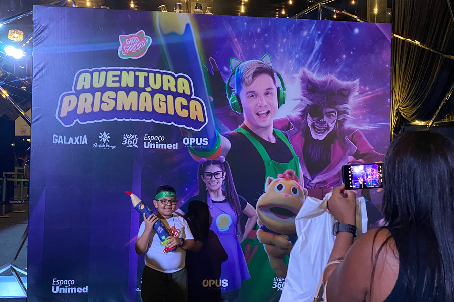 Gato Galáctico — Uma Aventura Prismágica · 2024